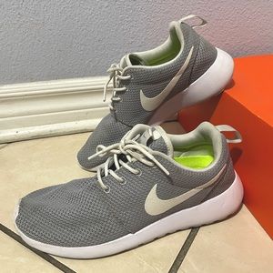 Customized Women Nike Roshe Run - Gray/White
